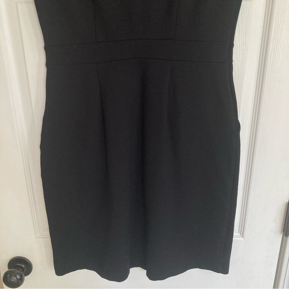 Quince Ultra-Stretch Ponte Cap Sleeve Dress in Black, Size M - Picture 10 of 14